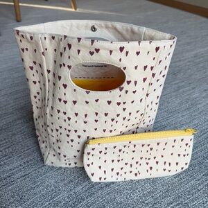 Fluf floating hearts lunch bag set , new, never used